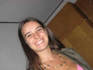 Romanian Teen (x281) j7bn2mc26o