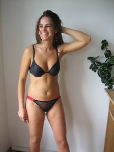 Romanian Teen (x281) g7bn2owpez