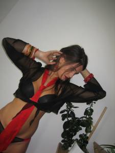 Romanian Teen (x281) 27bn2lqslx