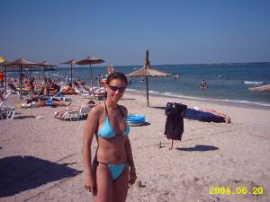 Romanian Teen (x281) u7bn2nemhw