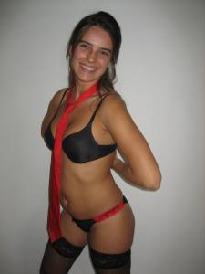 Romanian Teen (x281) f7bn2k3ioe