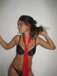Romanian Teen (x281) 37bn2mw7q3