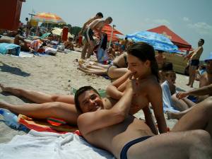 Romanian Teen (x281) y7bn2md0xp