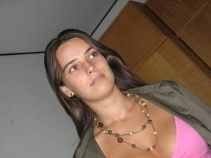 Romanian Teen (x281) 37bn2mbgzi