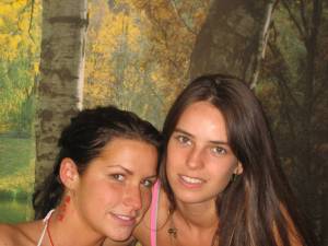 Romanian Teen (x281) h7bn2majy0