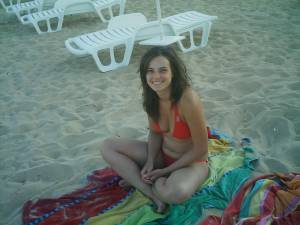 Romanian Teen (x281) e7bn2n7aj7