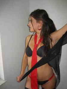 Romanian Teen (x281) l7bn2k4wle