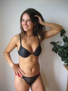 Romanian Teen (x281) 07bn2m74ie
