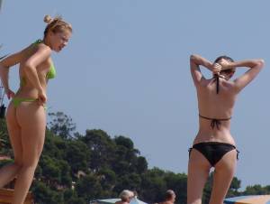Beach - Green thong y7bnmhqtm2