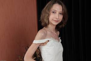 Anorexic Teen Laura - Sundress (x193) k7bnovnk5r