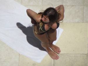 Neighbour-Sunbathing-in-Black-Bikini-%2811-Pics%29-l7bn4jkvei.jpg