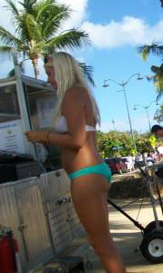 Beach Voyeur 1 Blonde 1 Brunette r7bnmue4cq