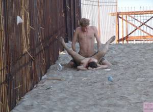 Hot Day Fucking On Beach [x23] s7bnnliux2