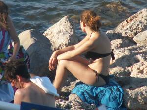 Beach-Voyeur-Spy-Crete-Greece-l7bnnee3zh.jpg