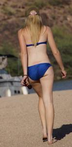 2 Hot asses in Blue Bikini-b7bnmc7qq0.jpg