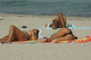 Beach-sardinia-italy-spy-voyeur-o7bnqgt20u.jpg