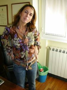 Italian Milf [x76] a7bnwklxsq