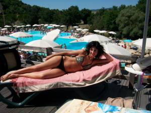 Italian Wife [x57] i7bnwml5yl