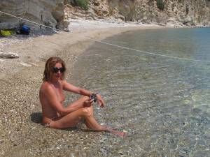 Sexy Italian Mature Topless Vacation [x48] r7bo662xem