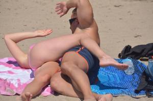Horny couple on the beach o7bovk4sc2