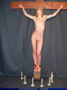 Nadya In Blood Sacrifice [x90] o7bpf4vxd2