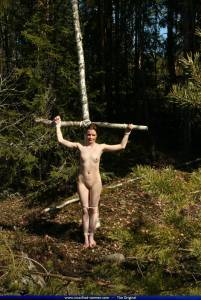 Caroline Tied Up In Finland 57bpeqtiq4