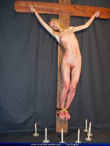 Nadya In Blood Sacrifice [x90] t7bpf66b3a