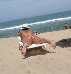 Brazilian Beach Voyeur Candids (x121) l7borwft2m