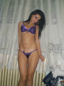 Roxy Romanian (ex) Escort (x129) q7boqeuw4h