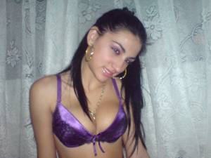Roxy Romanian (ex) Escort (x129) 17boqcpss3