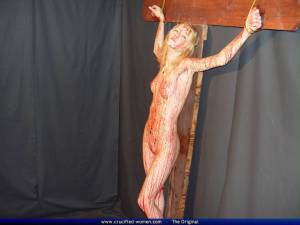 Nadya In Blood Sacrifice [x90] t7bpf56d2p
