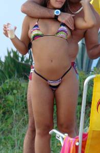 Brazilian Beach Voyeur Candids (x121) q7borvvhvg
