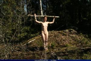 Caroline Tied Up In Finland 47bper57fl