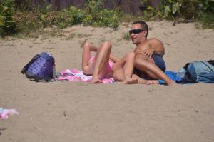 Horny couple on the beach m7bovkqupt