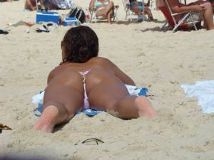Brazilian Beach Voyeur Candids (x121) 07borwjwl6