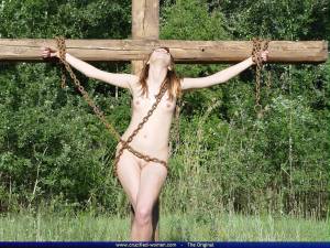 Katalina For Sedition y7bpe7bqig