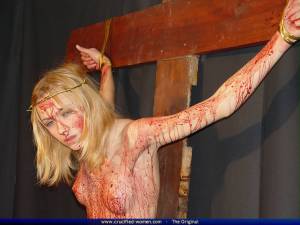 Nadya In Blood Sacrifice [x90] 17bpf6a1lu