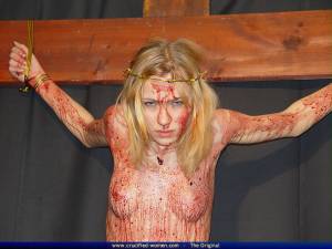 Nadya In Blood Sacrifice [x90] r7bpf51k2n