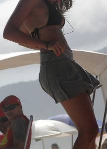 Brazilian Beach Voyeur Candids (x121)-37boru25sc.jpg