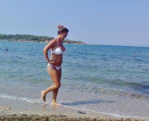 Mobile beach candids x52 v7bp3kp1b7