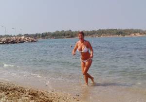 Mobile beach candids x52 17bp3ki4l6
