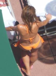 MEGA POST of BIKINI POOL BABES!!! w7bp37rseu