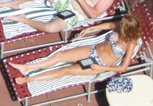 MEGA POST of BIKINI POOL BABES!!! r7bp36t1pc