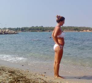 Mobile beach candids x52 f7bp3k8zoz
