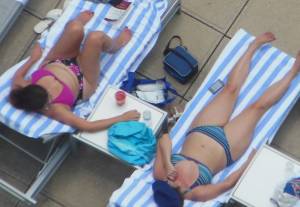 MEGA POST of BIKINI POOL BABES!!! r7bp38ffjf