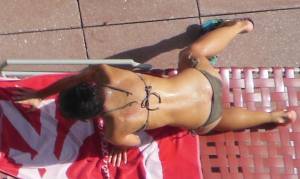 MEGA POST of BIKINI POOL BABES!!! l7bp37b6si