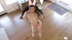 Sadie Blake Bouncy Easter Bunny - 50x-m7bqk5alwi.jpg