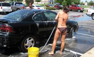 Bikini Carwash Babes z7bqs51x7h