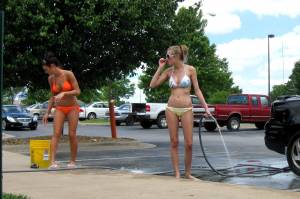 Bikini Carwash Babes i7bqs5hwiv