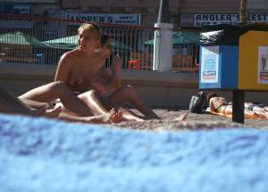 Amateur Topless Girls on Beach Voyeur Candids-37bqqg3dpb.jpg